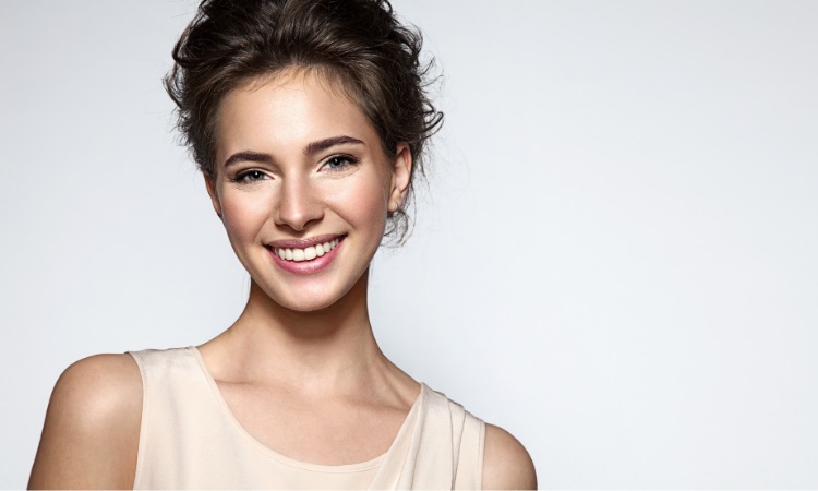Dion Health Blog | What is a dental bridge?